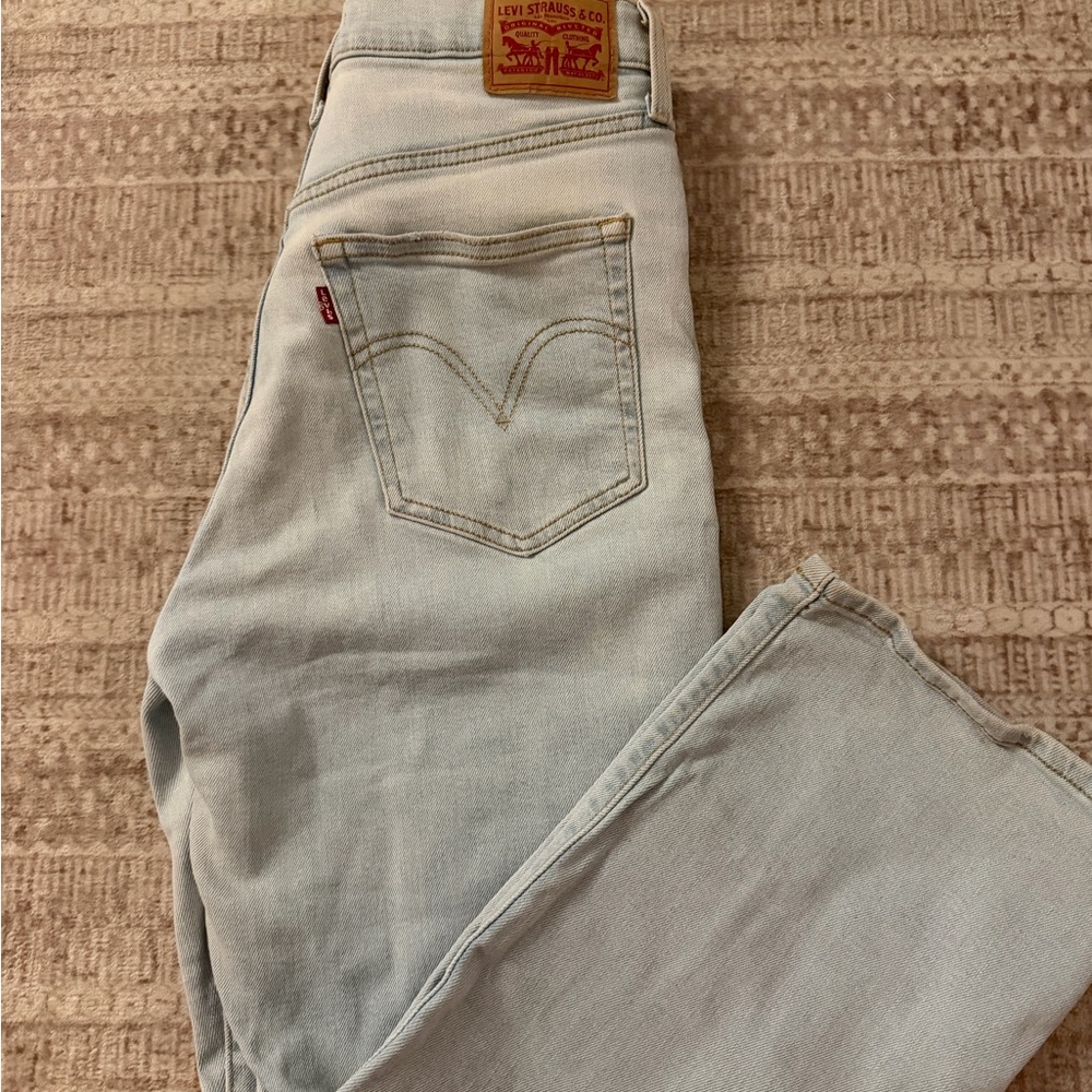 Levi's Light Wash Ribcage Straight Ankle Jeans